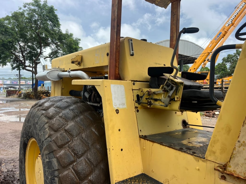 รถบด10ตันBomag BW212-D2 ใบซื้อขาย ใช้งานปกติ ราคา รถบด10ตันBomag BW212-D2 ใบซื้อขาย ใช้งานปกติ ราคา