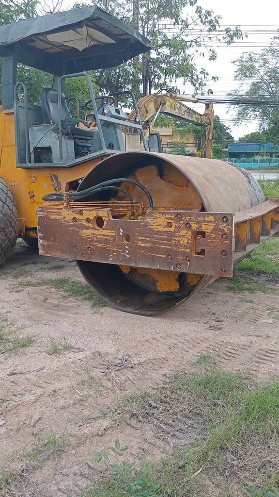 รถบด10ตันstd ใช้งานดี ใบ ซื้อขาย ราคา499,000