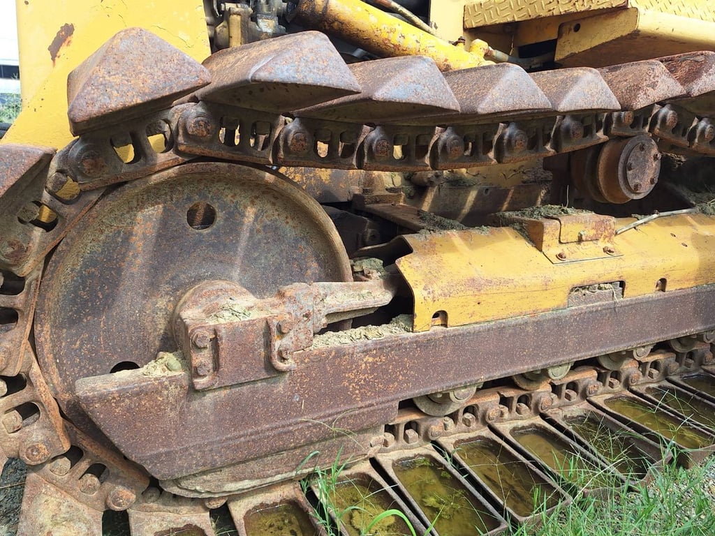 ขายรถแทรกเตอร์CAT D3B ใช้งานได้ดี ตีนเป็ด ใบซื้อvาย ราคา299,000 ขายรถแทรกเตอร์CAT D3B ใช้งานได้ดี ตีนเป็ด ใบซื้อvาย ราคา299,000