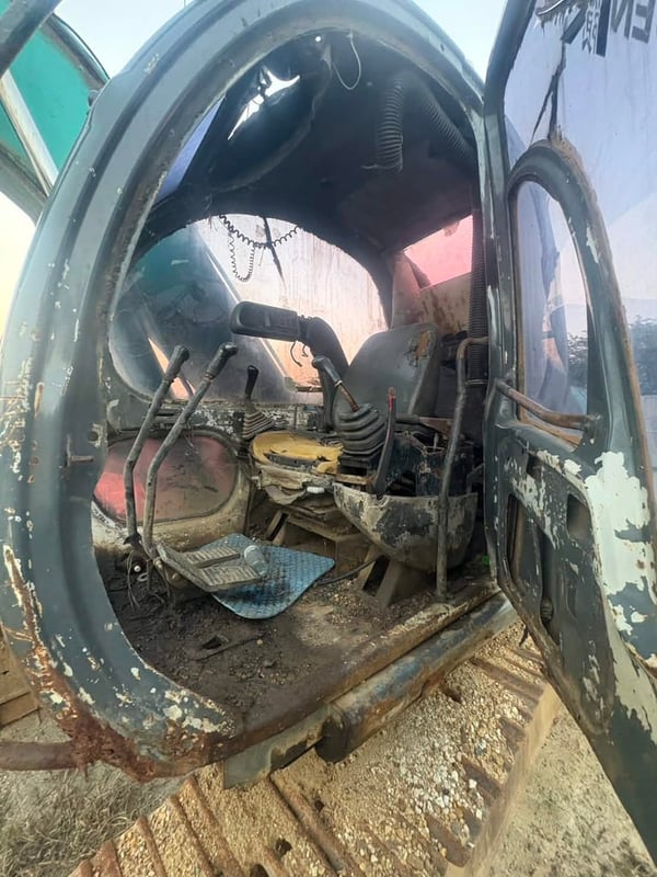 ขายรถแม็คโครkobelco sk120-5ใช้งานดี ใบซื้อขาย ราคาถูกดี 2.3แสน