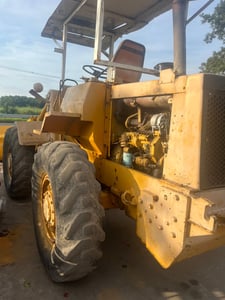 ขายรถตักล้อยางCAT 910ใช้งานดีมาก ใบซืเอขาย ราคา2 2แสน ขายรถตักล้อยางCAT 910ใช้งานดีมาก ใบซืเอขาย ราคา2 2แสน