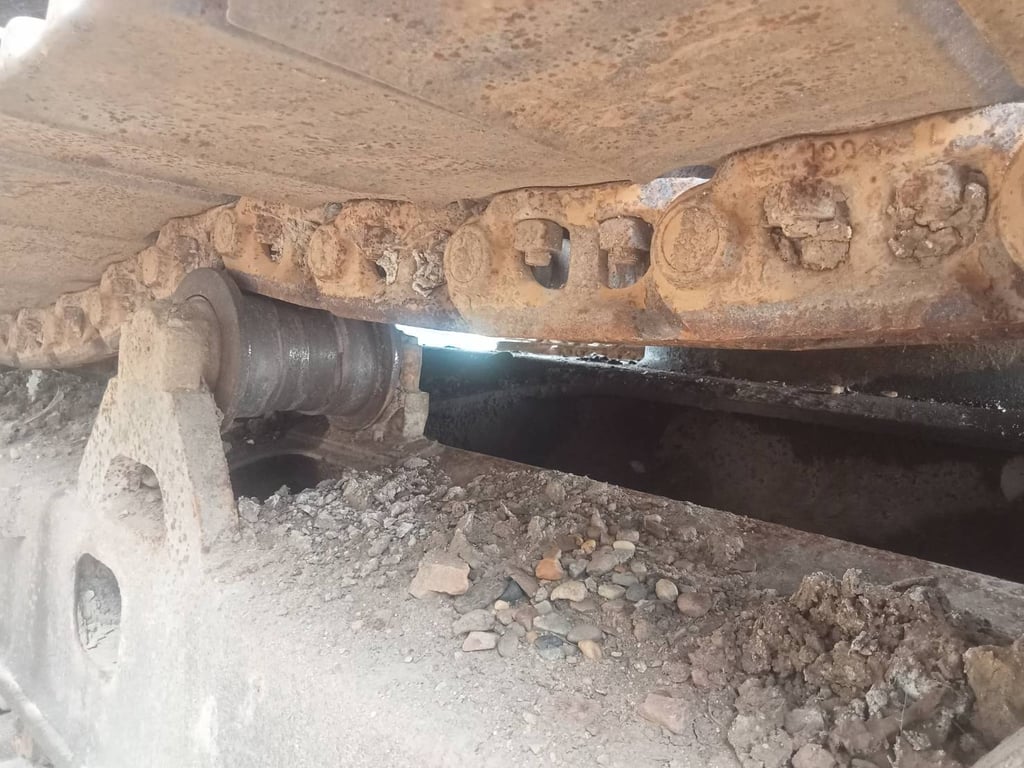 ขายรถแม็คโครHitashi   zx200-1 ใช้งานได้ปกติ ใบซื้อขาย ราคาถูกดี3.7แสน ขายรถแม็คโครHitashi   zx200-1 ใช้งานได้ปกติ ใบซื้อขาย ราคาถูกดี3.7แสน