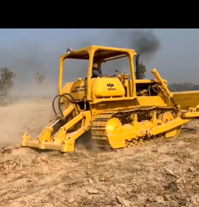 รถแทรกเตอร์komatsu D60a ตีนไก่ มีลิปเปอร์ ใช้งานดี ใบซื้อvายราคา365,000 รถแทรกเตอร์komatsu D60a ตีนไก่ มีลิปเปอร์ ใช้งานดี ใบซื้อvายราคา365,000