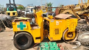 รถบด3ตัน sakai ใช้งานได้ปกติ เก่านอก ราคา175,000 รถบด3ตัน sakai ใช้งานได้ปกติ เก่านอก ราคา175,000