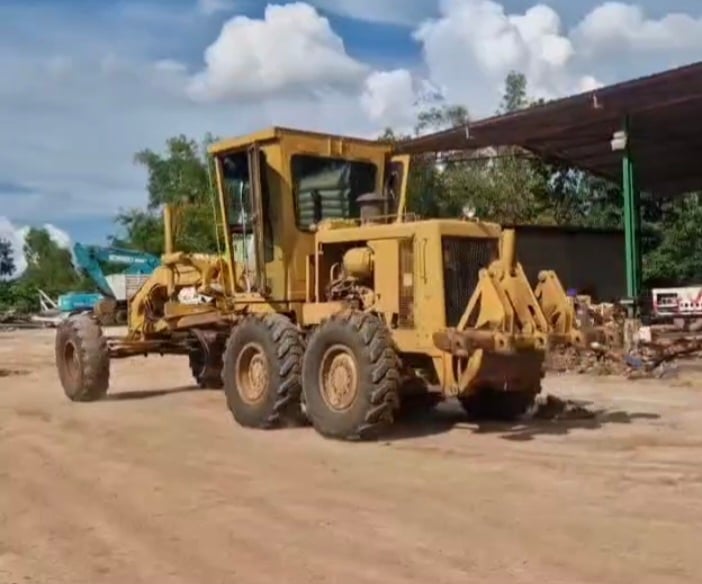 ขายรถเกรดCAT 140G72v12452 มีทะเบียน ใช้งานดี ราคา1,550,000 ขายรถเกรดCAT 140G72v12452 มีทะเบียน ใช้งานดี ราคา1,550,000