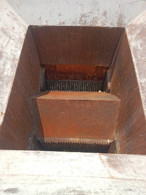 ชุดปากโม่หิน สภาพดี ราคา2,950,000บ.