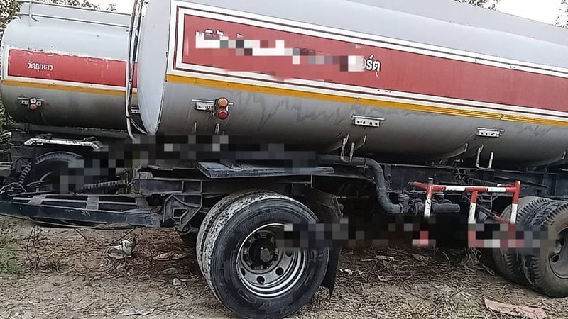 รถพ่วงแม่ลูก น้ำมันเตา nissan 290แรง ใช้งานดี มีทะเบียน ราคา5.6อสน