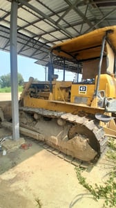 รถแทรกเตอร์cat D5D ตีนไก่ ใช้งานดี ใบซื้อขายราคา 299,000