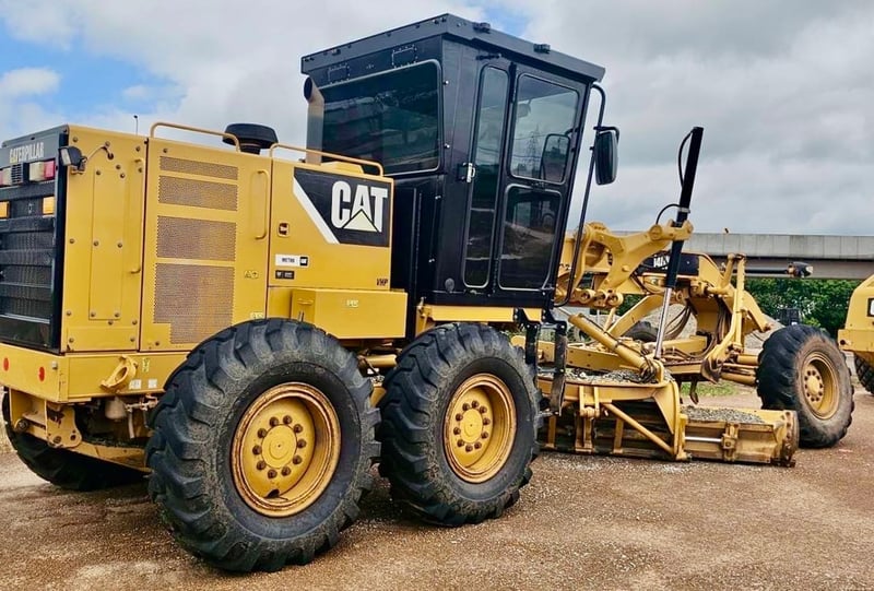 ขายรถเกรดเดอร์CAT 140k ใช้งานดี มีทะเบียน ราคา4.7ล.บาท