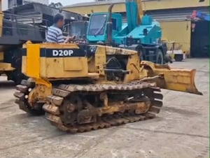 รถแทรกเตอร์komatsu D20p-6ตีนเป็ด ใช้งานดี ใบซื้อขาย ราคา2.5แสน รถแทรกเตอร์komatsu D20p-6ตีนเป็ด ใช้งานดี ใบซื้อขาย ราคา2.5แสน