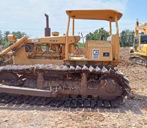 รถแทรกเตอร์CAT D5B 10z ตีนเป็ด ใช้งานดี ใบซื้อขาย ราคา7.3แสน