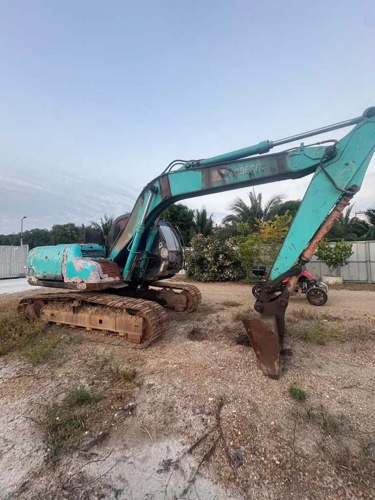 ขายรถแม็คโครkobelco sk120-5ใช้งานดี ใบซื้อขาย ราคาถูกดี 2.3แสน