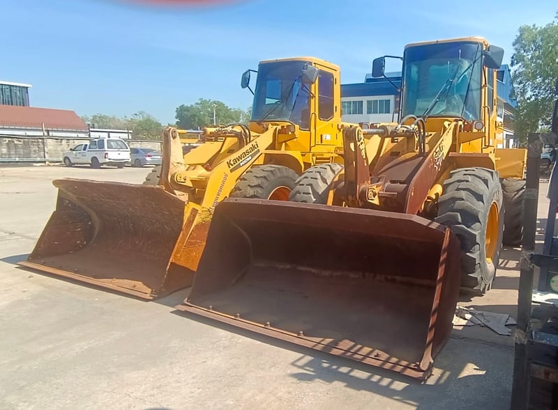 ขายรถตัก.kcm. 2คิว เครื่องisuzu ใบแจ้งจำหน่าย ใช้งานดี ราคา840,000