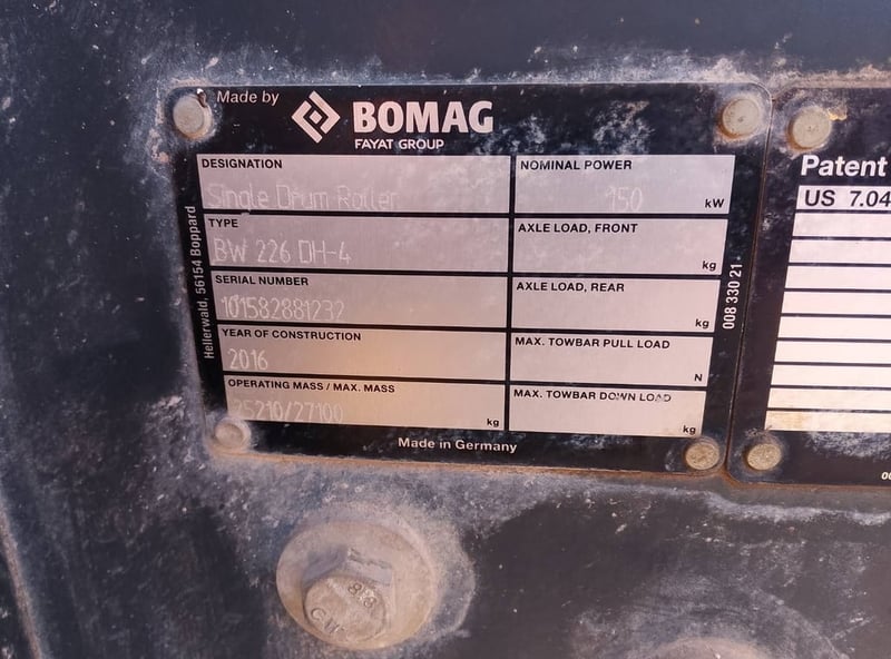 ขายรถบด 25ตัน bomag wb226 dh-4 มีทะเบียน ใช้งานดี ราคาถูกดี2.4ล.บาท