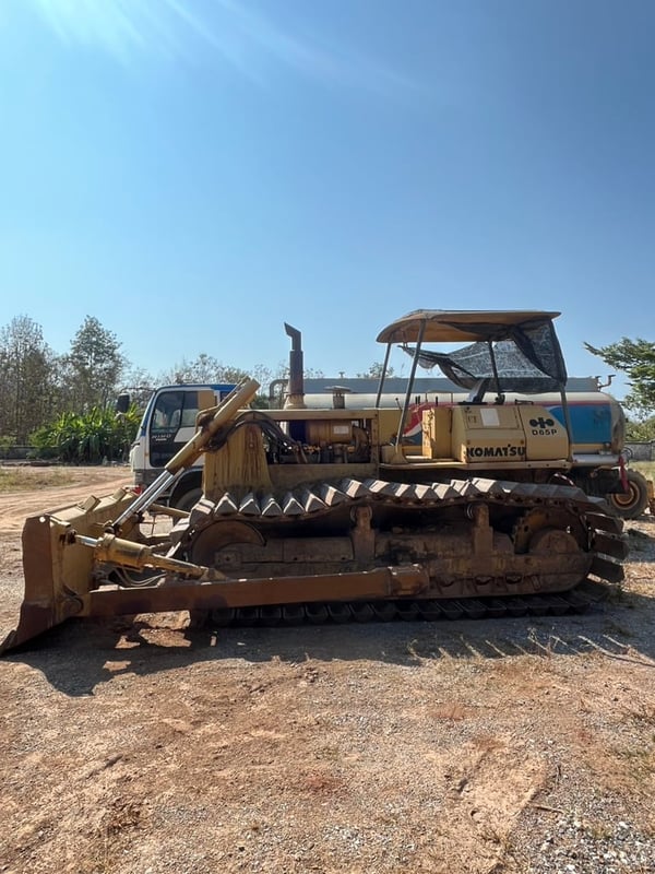 รถแทรกเตอร์komatsu D65p ตีนเป็ด ใช้งานดี ราคา7.5แสน รถแทรกเตอร์komatsu D65p ตีนเป็ด ใช้งานดี ราคา7.5แสน