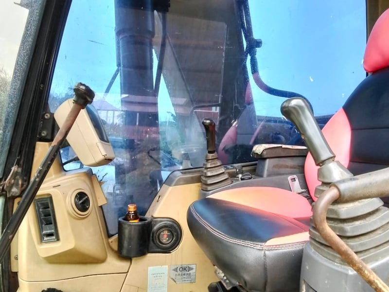 ขายรถแม็คโครCAT 312D  ใช้งานดี ใบอินวอย ราคา6.5แสน