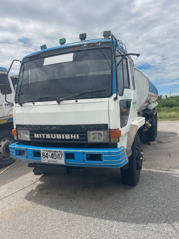 รถ10ล้อน้ำ mitsubishi fn527 มีทะเบียน ใช้งานดี ราคา3.6แสน รถ10ล้อน้ำ mitsubishi fn527 มีทะเบียน ใช้งานดี ราคา3.6แสน