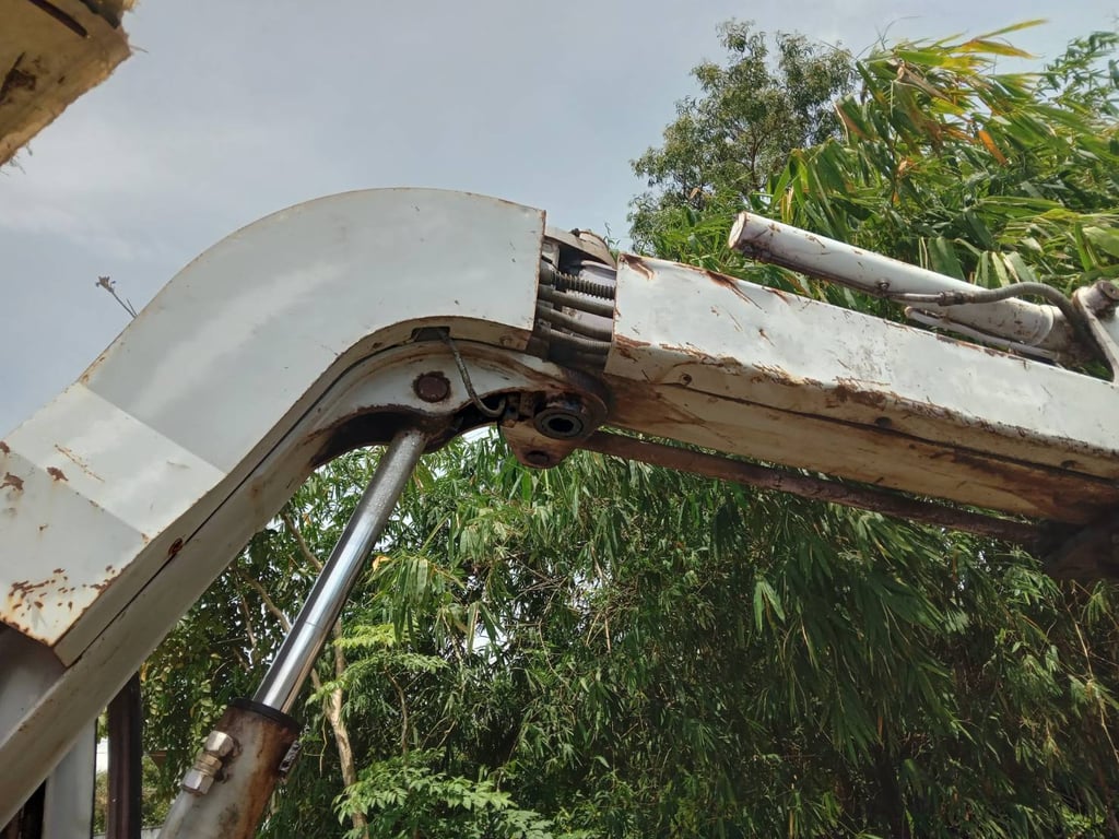 ขายรถแม็คโครkomatsu pc75u ใช้งารดี ใบซืเอขาย ราคา2.6แสน ขายรถแม็คโครkomatsu pc75u ใช้งารดี ใบซืเอขาย ราคา2.6แสน