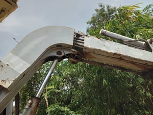 ขายรถแม็คโครkomatsu pc75u ใช้งารดี ใบซืเอขาย ราคา2.6แสน