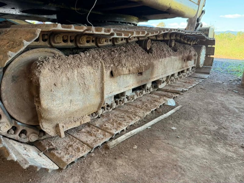 ขายรถแม็คโครcat 320c ใช้งานดี มีทะเบียน ราคา4.8แสน