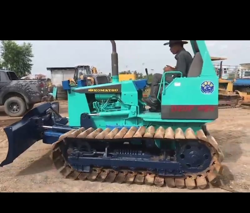 ขายรถแทรกเตอร์konatsu D20p-6ตีนเป็ด ใบมีดสไล้ ใช้งานดี ราคา265,000