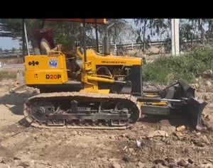 ขายรถ แทรกเตอร์komatsu D20A-5 ใบมีดสไล้ ใช้งานดี ตีนไก่ ราคา105,000