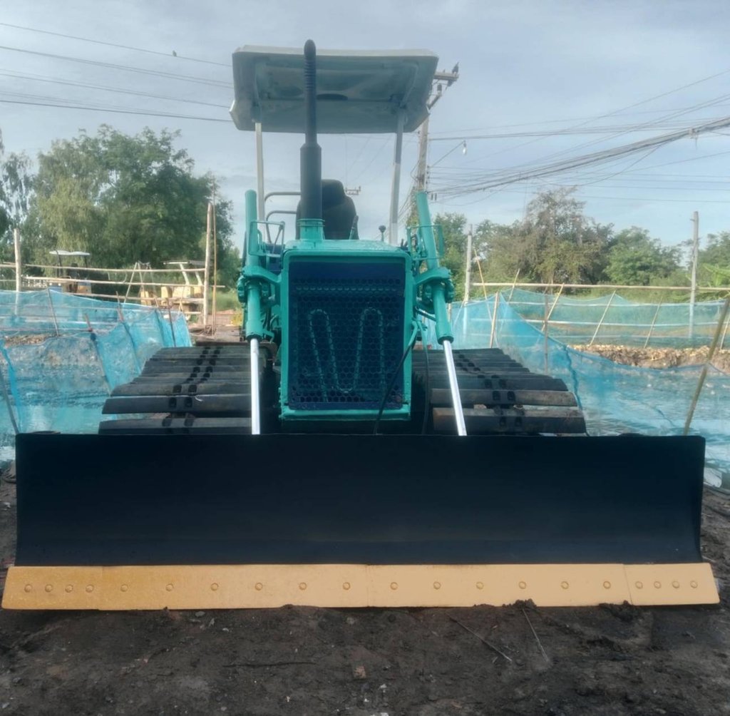 ขายรถแทรกเตอร์komatsu D20p-6 ตีนเป็ด ใบ70cm.ใช้งานดี ราคา2.4แสน