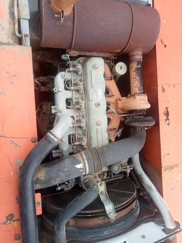 ขายรถแม็คโครHitashi zx200-1 ใช้งานได้ปกติ ใบซื้อขาย ราคาถูกดี3.7แสน ขายรถแม็คโครHitashi zx200-1 ใช้งานได้ปกติ ใบซื้อขาย ราคาถูกดี3.7แสน