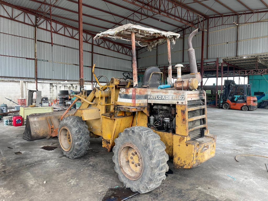 ขายรถตักล้อยาง komatsu507 ใช้งานได้ดี ใบซื้อขาย ราคา195,000