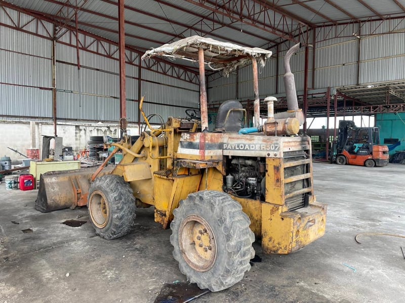 ขายรถตักล้อยาง komatsu507 ใช้งานได้ดี ใบซื้อขาย ราคา195,000