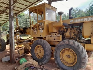 ขายรถเกรดเดอร์ champion 710 ใช้งานดี ใบซื้อขายราคา285,000