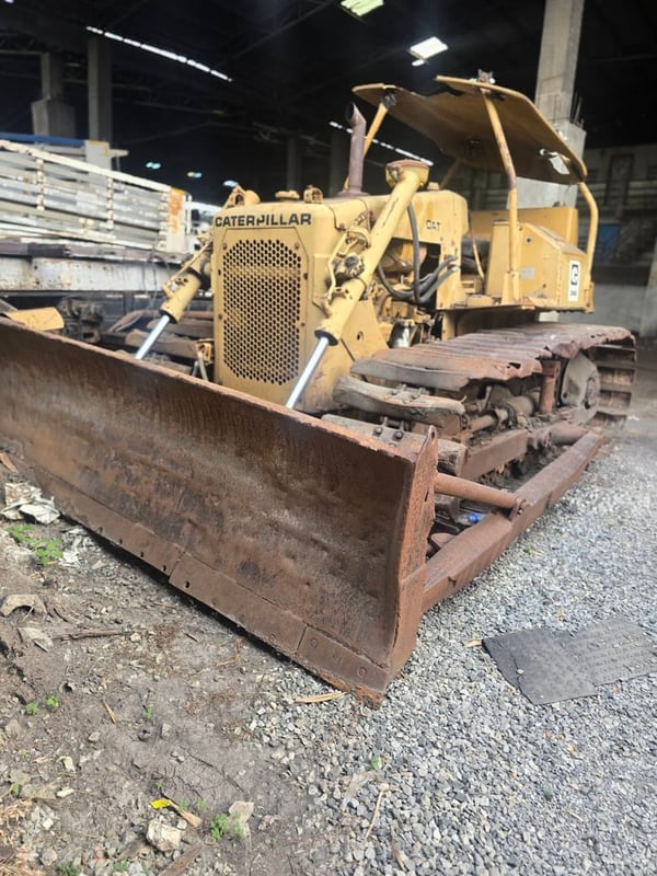 ขายรถแทรกเตอร์ CAT D4E ใช้งานดี ใบซื้อvายทราคา299,000