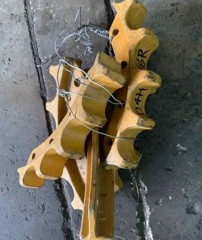 ขายอะไหล่ช่วงล่าง โซ่แทรกเตอร์ D7 D6 D5 D4 D3 D2