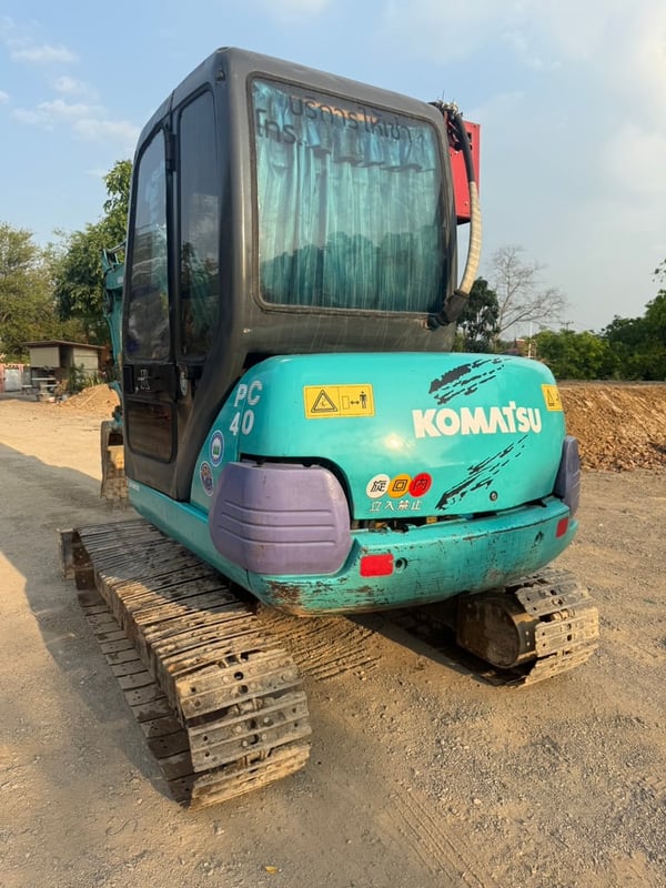 รถแม็คโครkomatsu pc40-7 ใช้งานดี ใบอินวอย ราคา2.6แสน