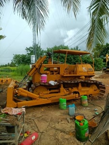 รถแทรกเตอร์komarsu D50p-16 ใช้งานดี ตีนเป็ด ใบซืเอขาย ราคาถูกดี330,000