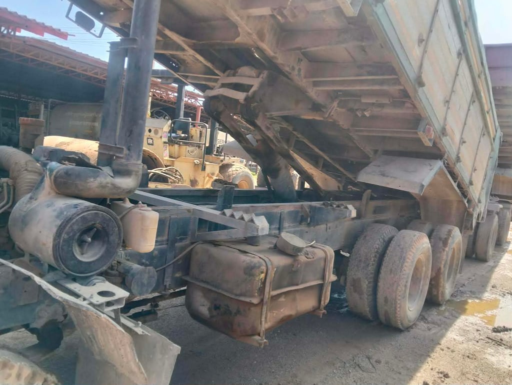 ขายรถ10ล้อพ่วงแม่ลูกดั้ม mitsubishi Fn527m-a23669 มีทะเบียน ใช้งานปกติ ราคาถูกดี4.5แสน ขายรถ10ล้อพ่วงแม่ลูกดั้ม mitsubishi Fn527m-a23669 มีทะเบียน ใช้งานปกติ ราคาถูกดี4.5แสน