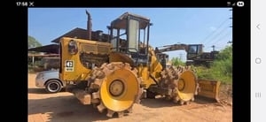 รถบดล้อหนาม4ล้อcat815 ใช้งานดีมีทะเบียน ราคา1.8ล.บาท รถบดล้อหนาม4ล้อcat815 ใช้งานดีมีทะเบียน ราคา1.8ล.บาท