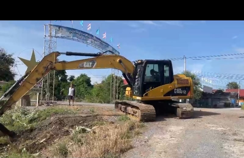 รถแม็คโครCAT 312D ใช้งานดี มีทะเบียน ราคาถูกดีๆๆ6.5แสน