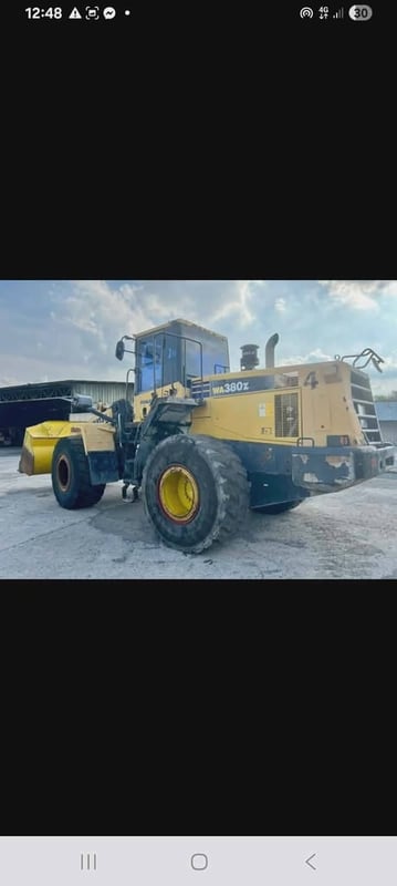 รถตักล้อยางkomatsu wa380 z-6 ใบแจ้งจำหน่าย ใช้งานดี ราคา9.9แสน