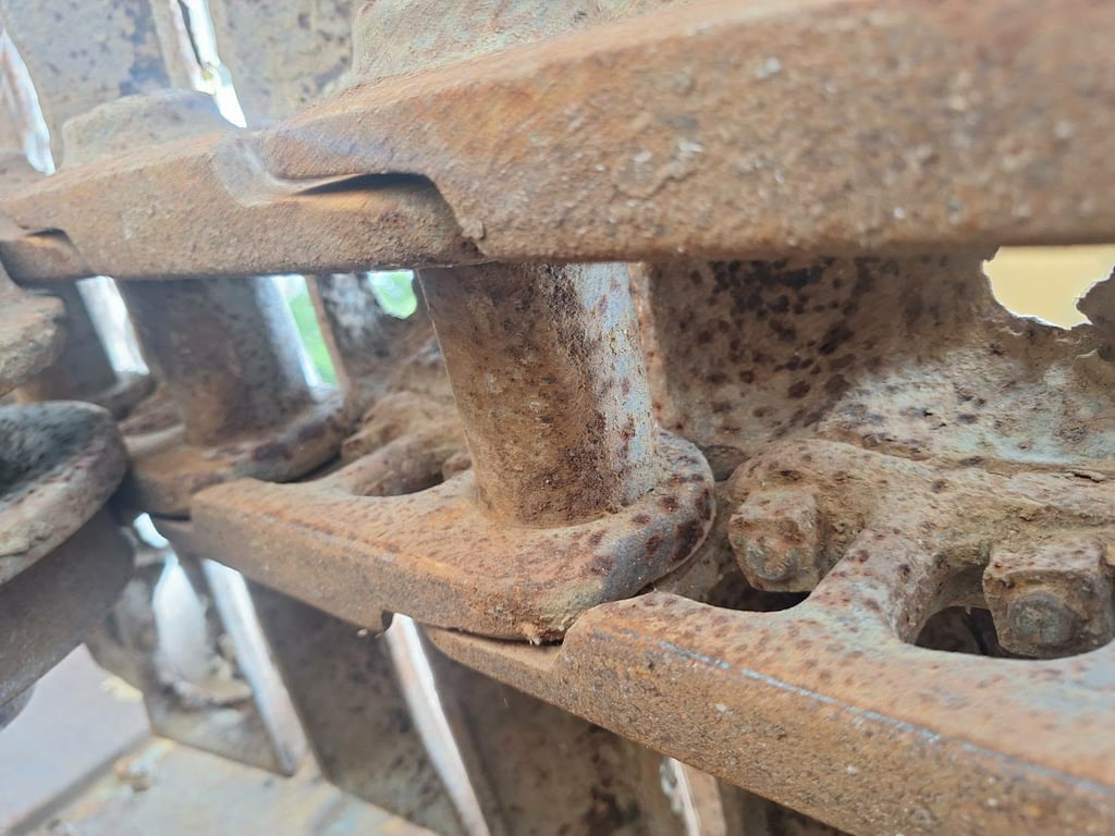 รถแทรกเตอร์cat D4D ตีนเป็ด ใช้งานดี ใบซื้อvาย ราถูกดี2.2แสน