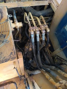 รถแม็คโครkomatsu pc60-3 บูมยาว ใช้งานดี ใบซื้อvายราคา199,000