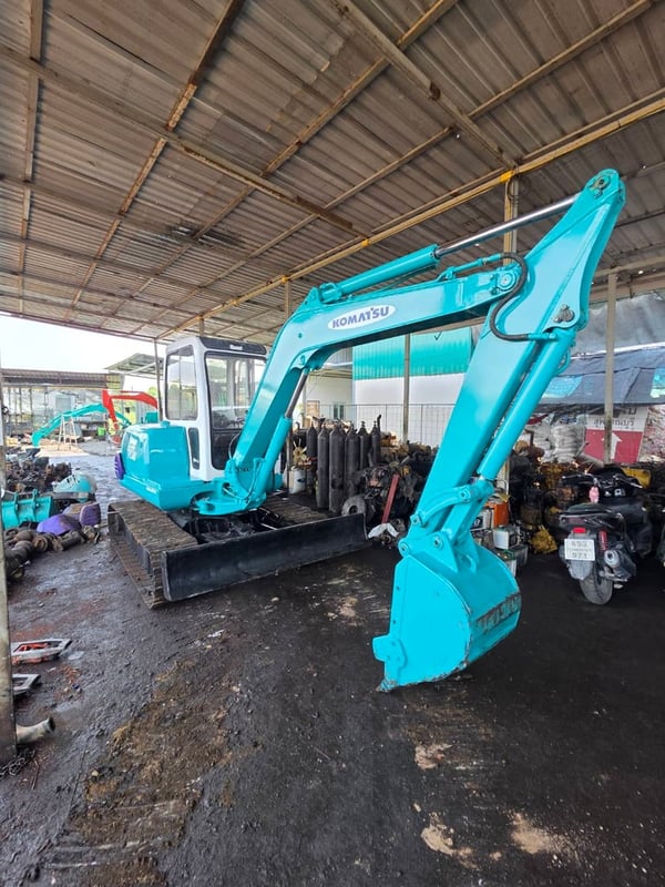 รถแม็คโครkomatsu pc45-7ใช้งานดี ใบซื้อvาย ราคา299,000 รถแม็คโครkomatsu pc45-7ใช้งานดี ใบซื้อvาย ราคา299,000