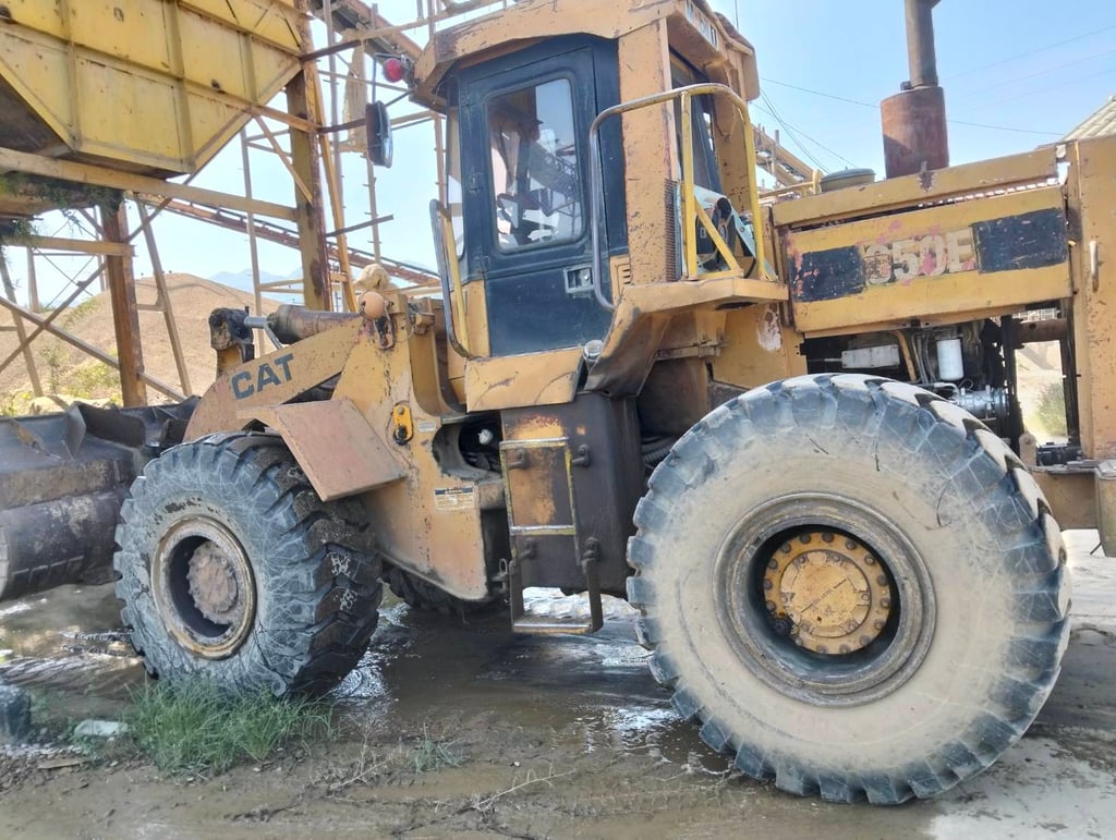 ขายรถตัก ล้อยางCAT950E ใช้งานดี ใบซื้อขาย ราคา585,000 ขายรถตัก ล้อยางCAT950E ใช้งานดี ใบซื้อขาย ราคา585,000