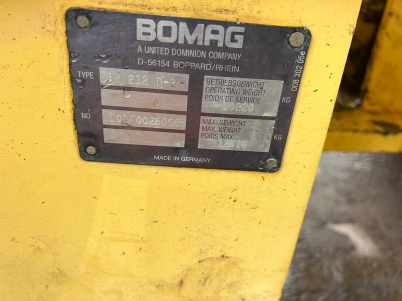 รถบด10ตันBomag BW212-D2 ใบซื้อขาย ใช้งานปกติ ราคา