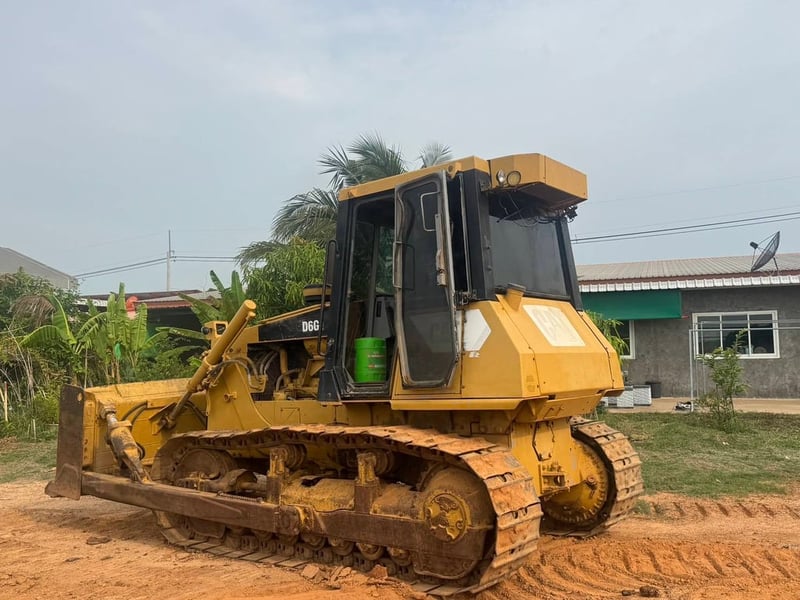 รถแทรกเตอร์,CAT D6G ใช้งานดี มีทะเบียน ราคา1.2ล.บาท รถแทรกเตอร์,CAT D6G ใช้งานดี มีทะเบียน ราคา1.2ล.บาท