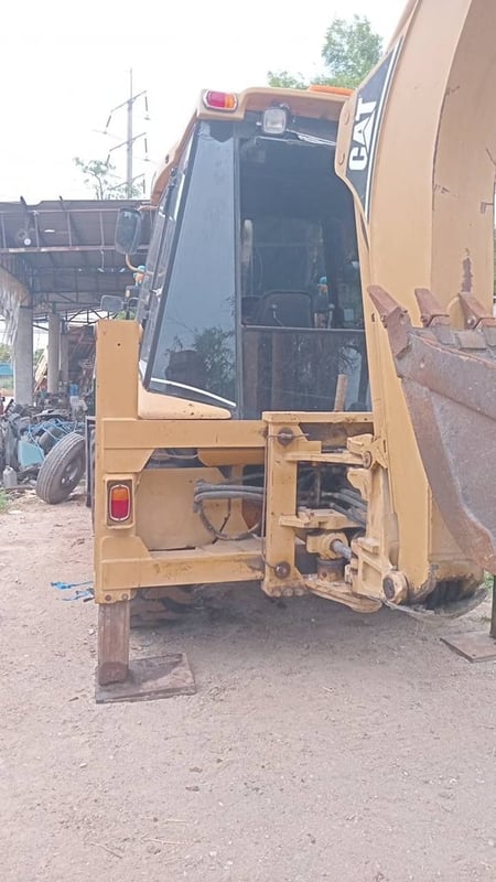 Vายรถหน้าตักหลังขุด CAT 424D ใช้งานดี ใบซื้อvาย ราคาถูกดี 389,000