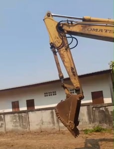 รถแม็คโครkomatsu pc120-5มีไลเจาะ ใช้งานดี ใบอิยวอย ราคาถูกดีๆ249,000