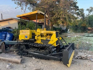 รถแทรกเตอร์komatsu D20p-5ตีนเป็ด ใช้งานดี ใบซื้อvาย ราคา1.5แสน รถแทรกเตอร์komatsu D20p-5ตีนเป็ด ใช้งานดี ใบซื้อvาย ราคา1.5แสน