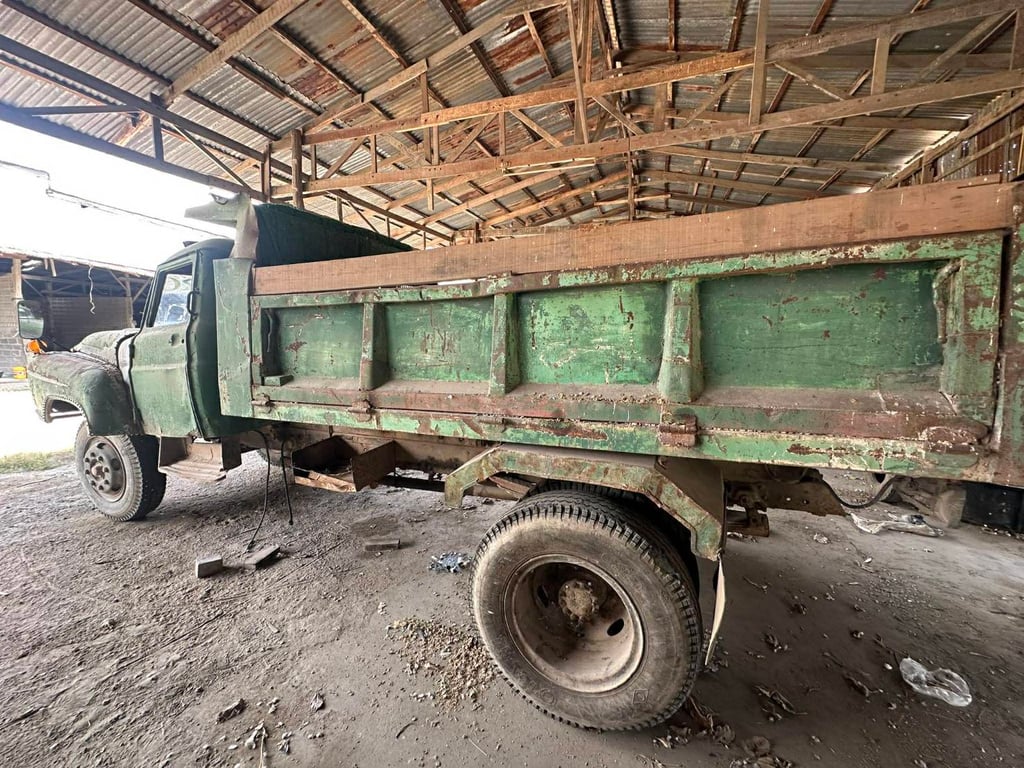 รถ6ล้อดั้มisuzu 175แรง ใช้งานได้ปกติ มี้ล่มทะเบียน ราคา139,000 รถ6ล้อดั้มisuzu 175แรง ใช้งานได้ปกติ มี้ล่มทะเบียน ราคา139,000