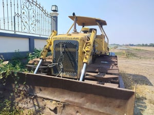 รถแทรกเตอร์ CAT D4E ตีนเป็ด ใช้งานดี ใบซื้อvาย ไม่มีแบต ราคาถูกดี2.5แสน